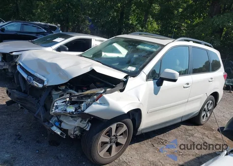 2017 Subaru Forester 2.5I Premium z USA, uszkodzony, nr VIN JF2SJAEC9HH551833